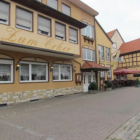 Zum Erker 3*